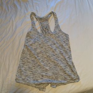 Lululemon split back tank